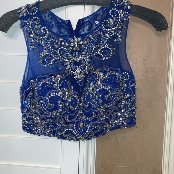 Sparkle Two Piece Beaded Prom/Formal Dress- size 0 - Picture 2 of 5